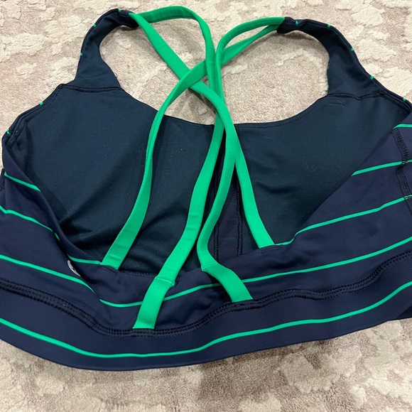 Lululemon green bean energy bra - Picture 3 of 5